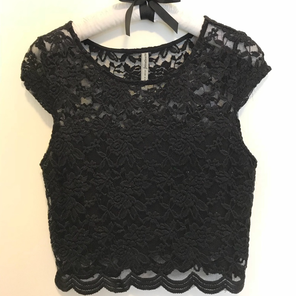Stradivarius Lace Crop Top
